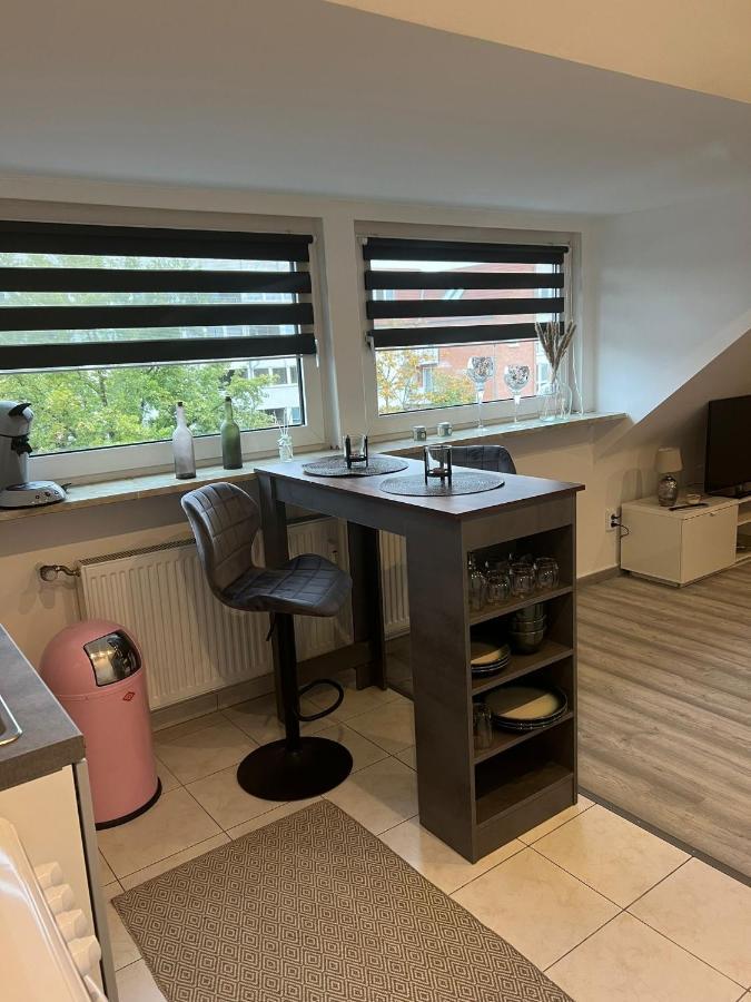 25 Qm Ferienwohnung Neuss Furth Bagian luar foto